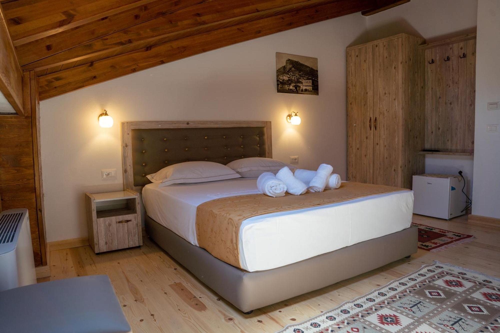 Hotel Kapllani Berat Zimmer foto