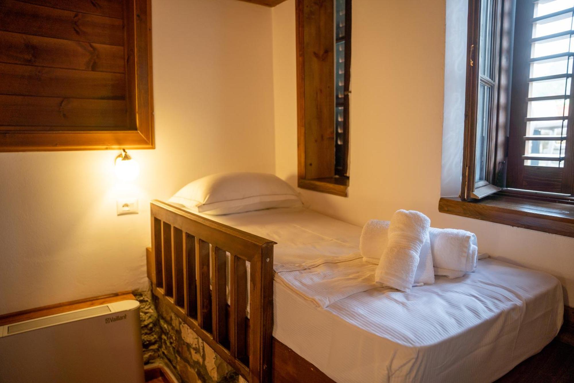 Hotel Kapllani Berat Zimmer foto