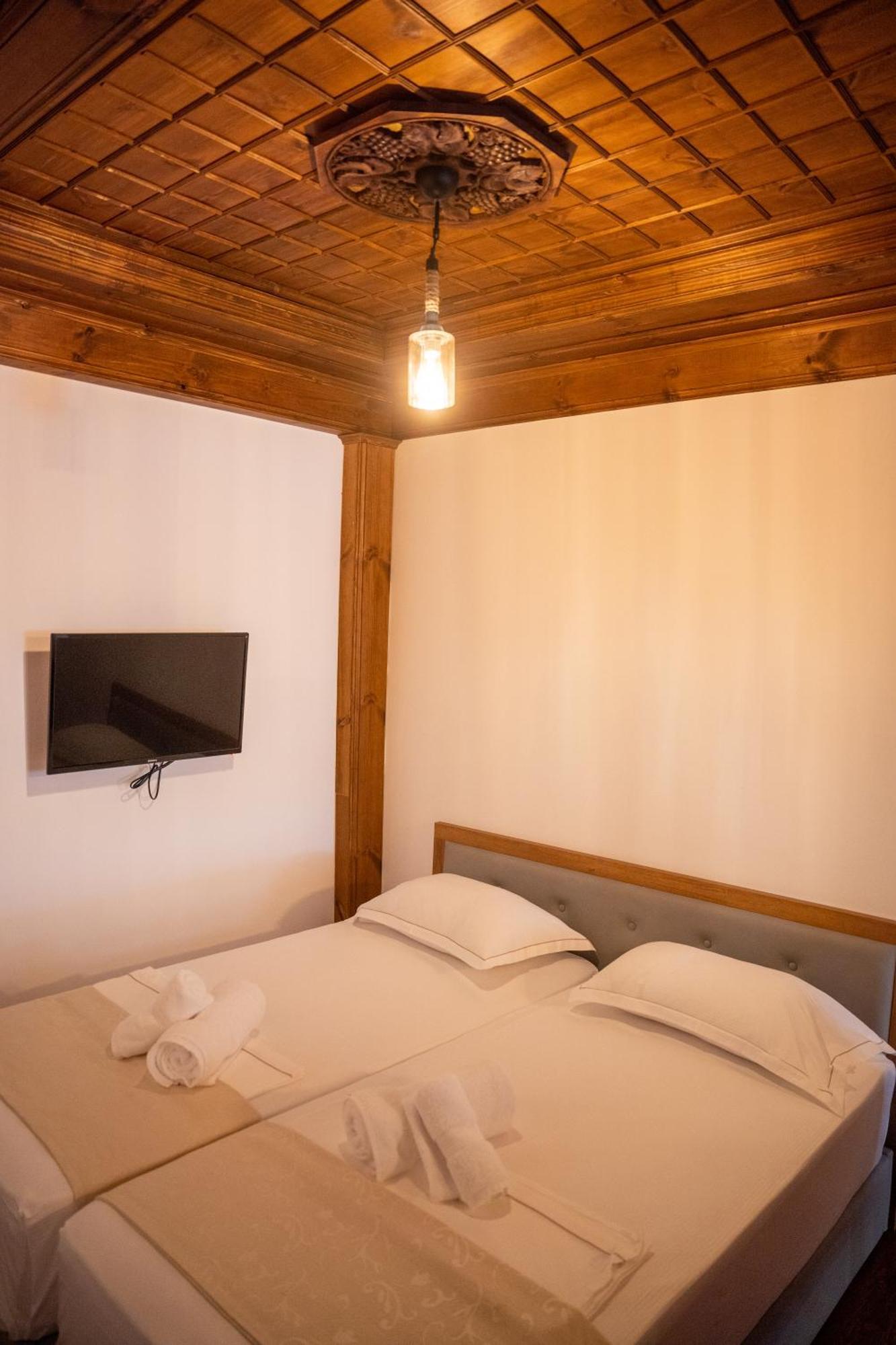 Hotel Kapllani Berat Zimmer foto