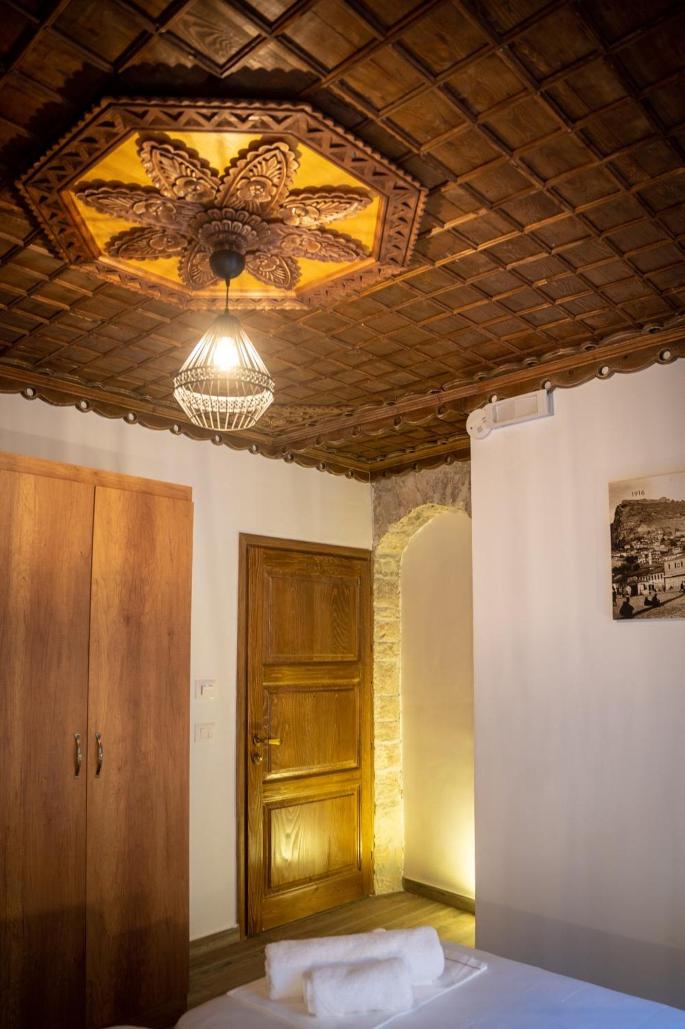 Hotel Kapllani Berat Zimmer foto